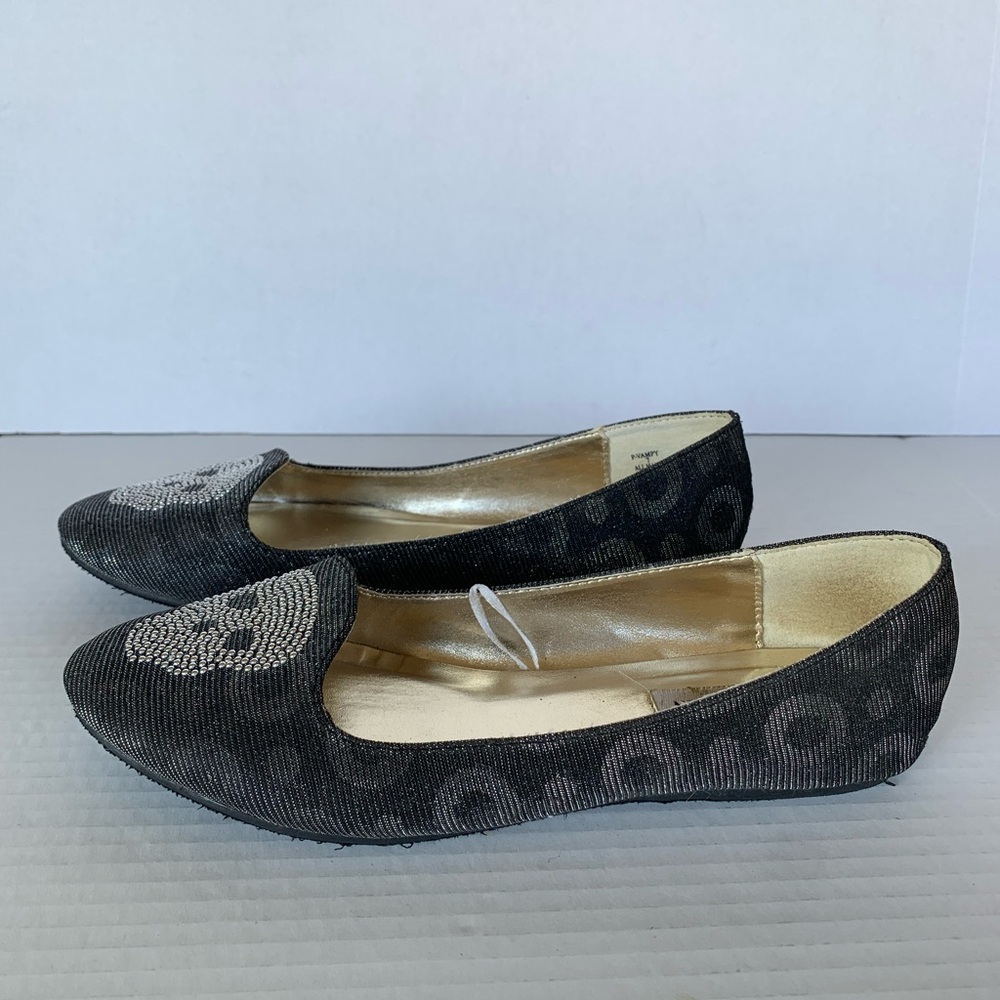 Steve Madden Vampy Silver Skull Studded Black Flats Size 7